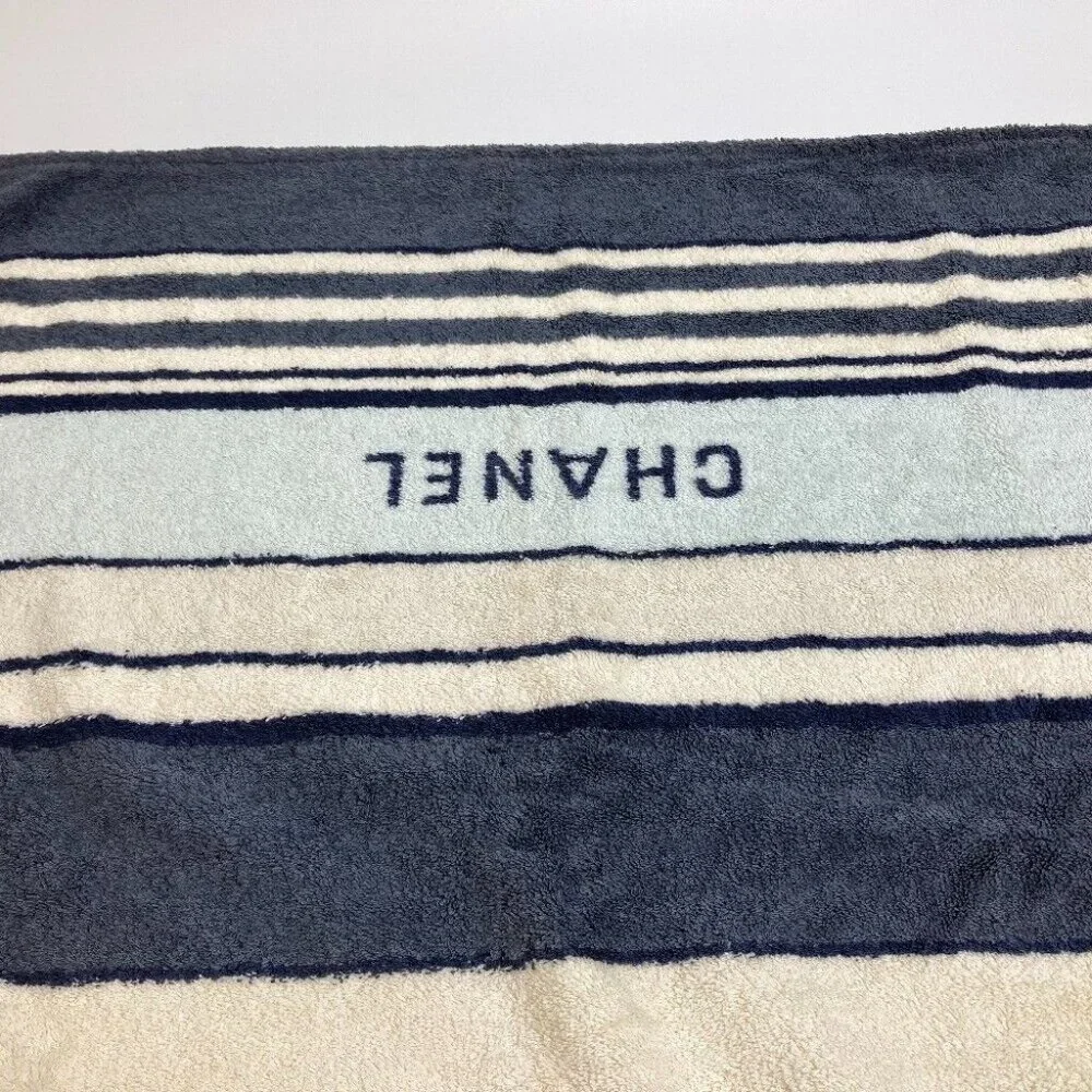 CHANEL border bath towel Beach towel towel cotton Ivory x Blue Based